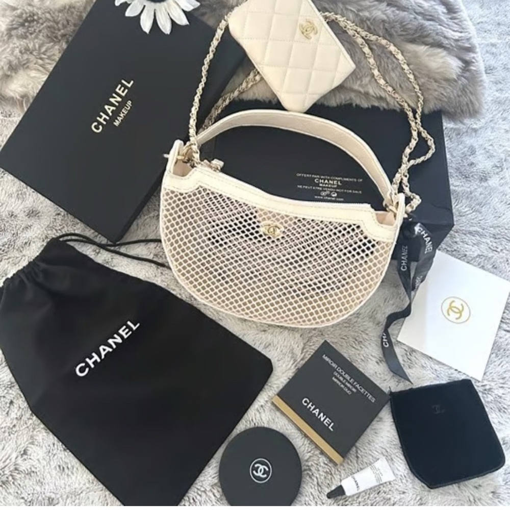 SOLD Chanel Mesh Chain Mini Bag with Coin Purse - Picture 1 of 2